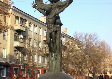 Памятник Героям-ликвидаторам последствий аварии на ЧАЭС (Луганск)