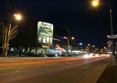 Луганск, улицп оборонная ночью
