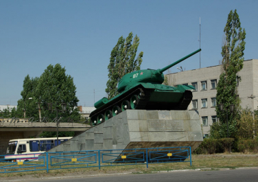 Лутугино, танк Т-34-85, Современные