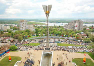 Мемориал Борцам Революции, ул Карла Маркса, 2 (Луганск)