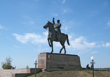 Памятник Клименту Ворошилову