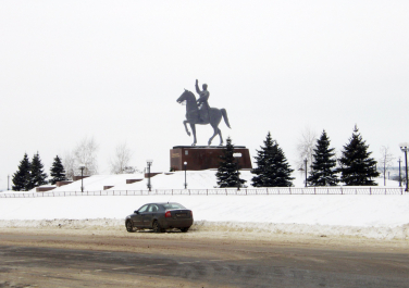 Памятник Клименту Ворошилову (Луганск)