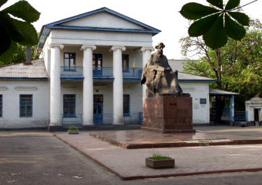 Памятник Владимиру Далю (Луганск)