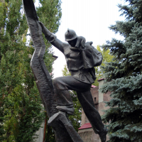 Памятник героям-пожарным (Луганск)