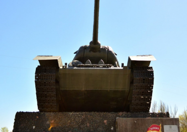 Памятник советским воинам-танкистам