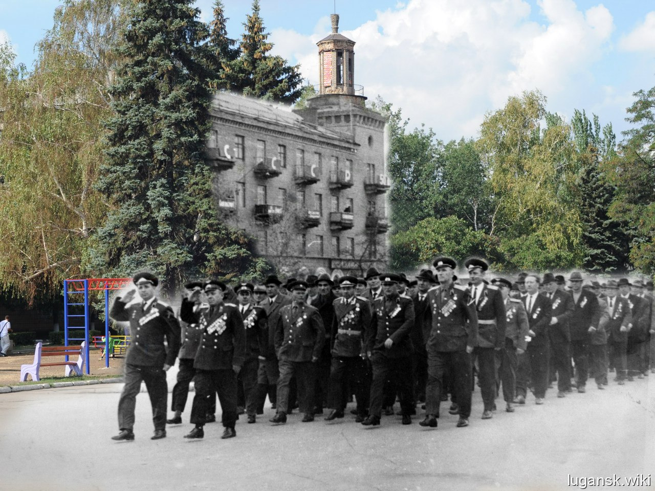 Торжественный марш колонны ветеранов на пл.Кирова