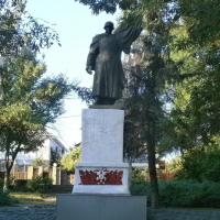 Памятник в честь погибших воинов-освободителей Луганска (Луганск)