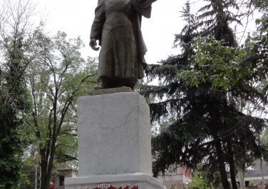 Памятник в честь погибших воинов-освободителей Луганска (Луганск)