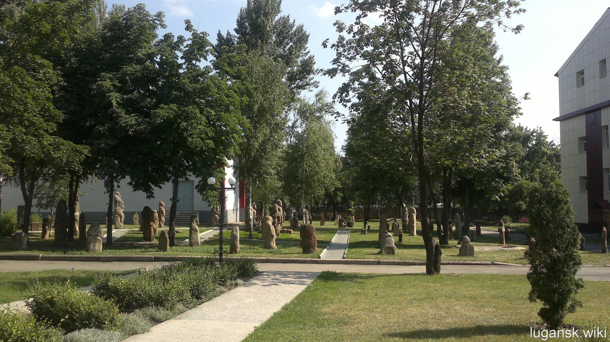Парк Луганского национального университета имени Тараса Шевченко