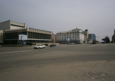 Театральная площадь (Луганск)