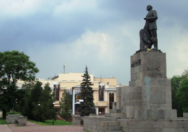 Площадь Революции (Луганск)