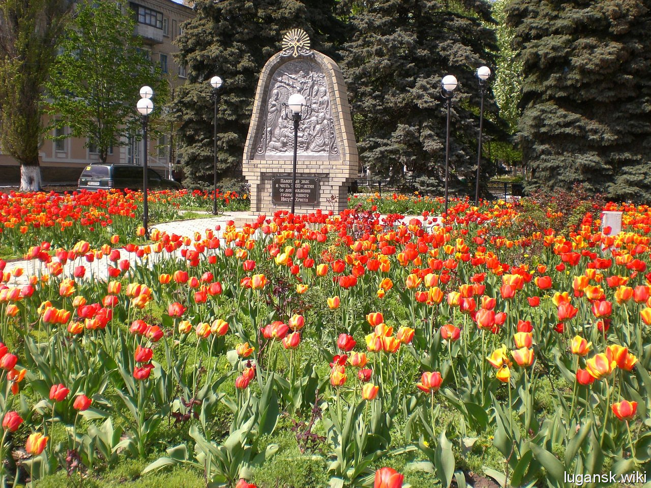 Памятники Ровенек