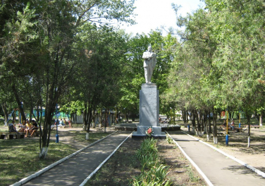 Марковка, Памятник В.И. Ленину, История