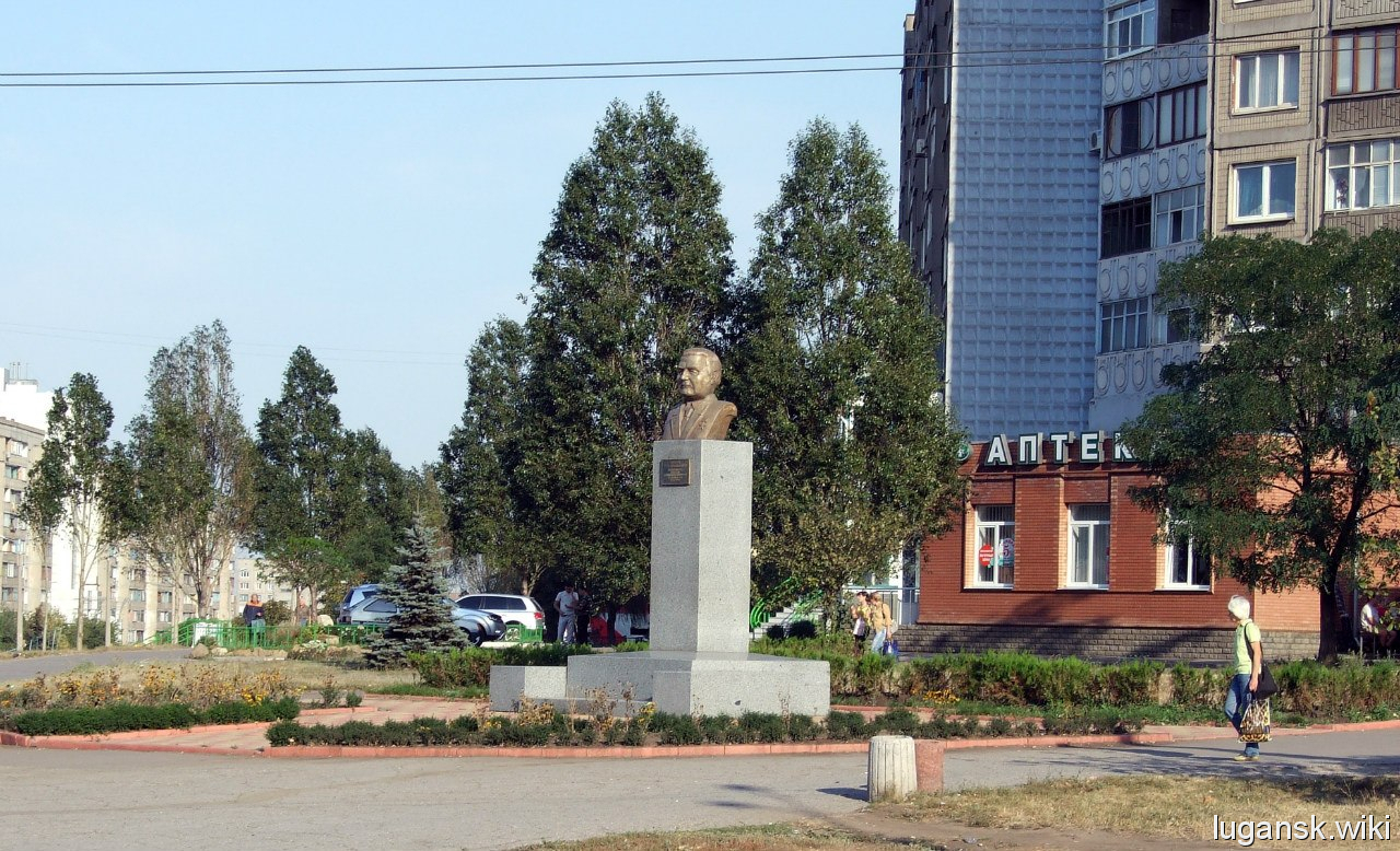 Памятник П. А. Гмыре
