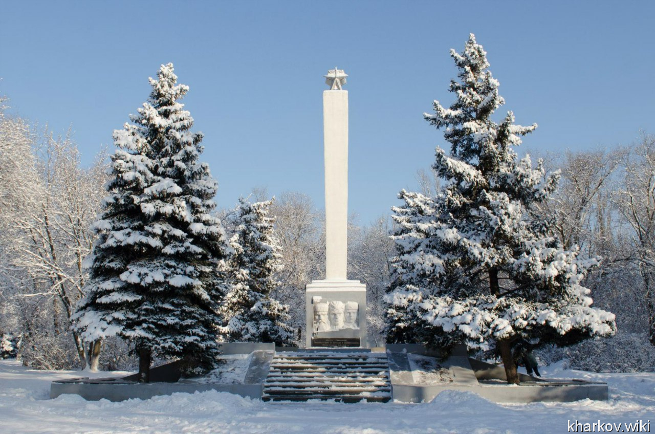 Памятники Рубежного