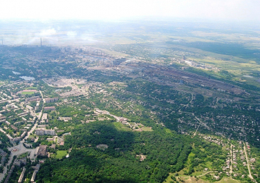 Алчевск с высоты птичьего полёта. Фото алчевских дельтапланеристов.